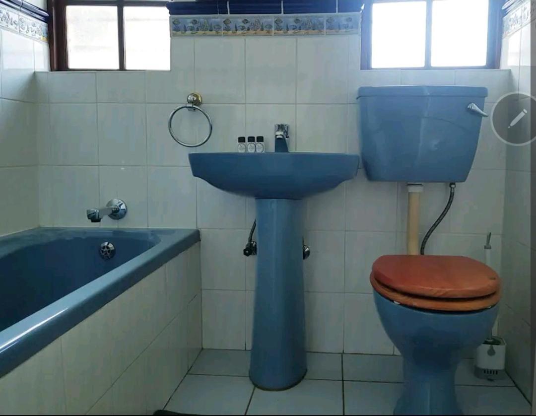 The Link Guest Lodge Kempton Park Oda fotoğraf