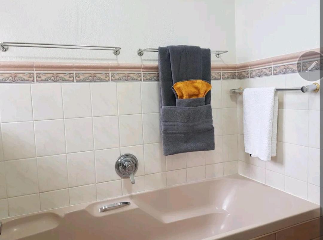 The Link Guest Lodge Kempton Park Oda fotoğraf