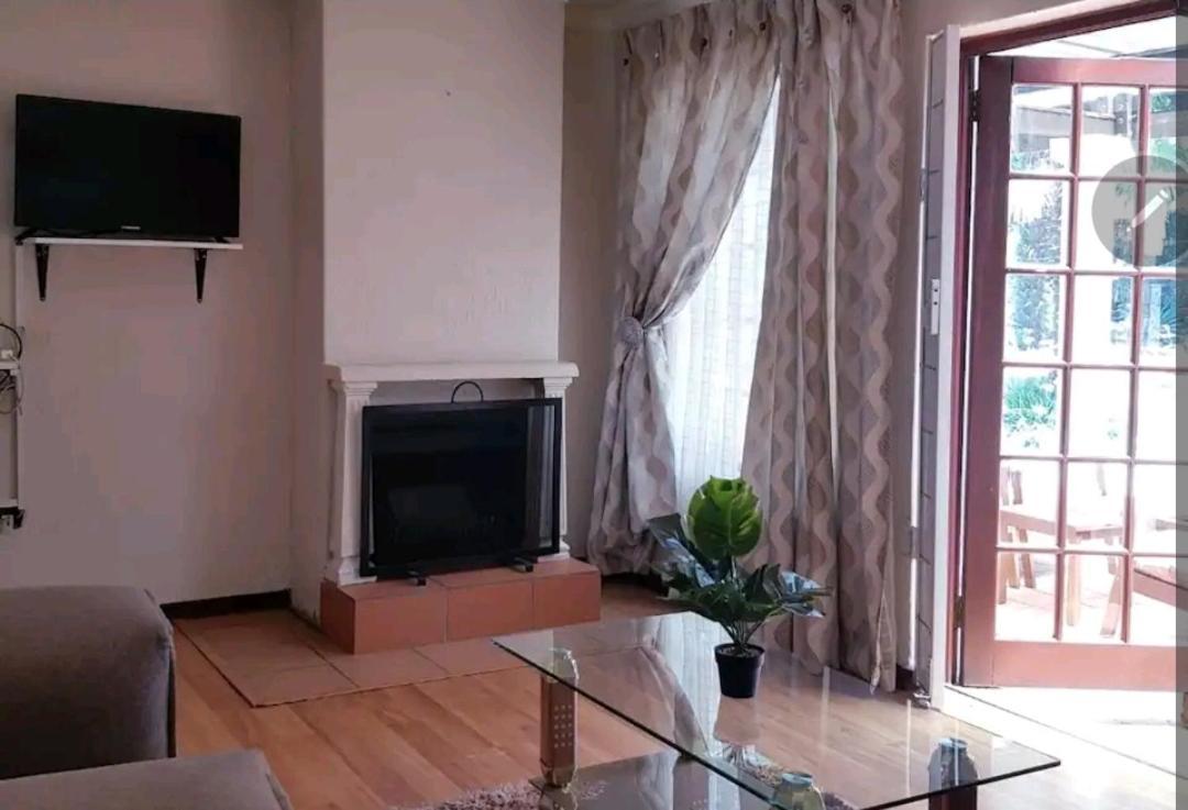 The Link Guest Lodge Kempton Park Oda fotoğraf