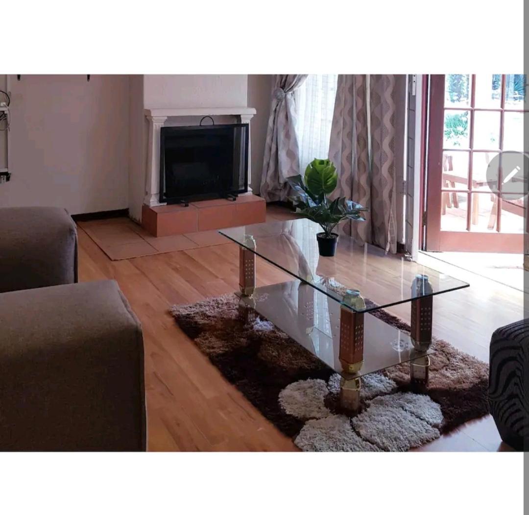 The Link Guest Lodge Kempton Park Oda fotoğraf