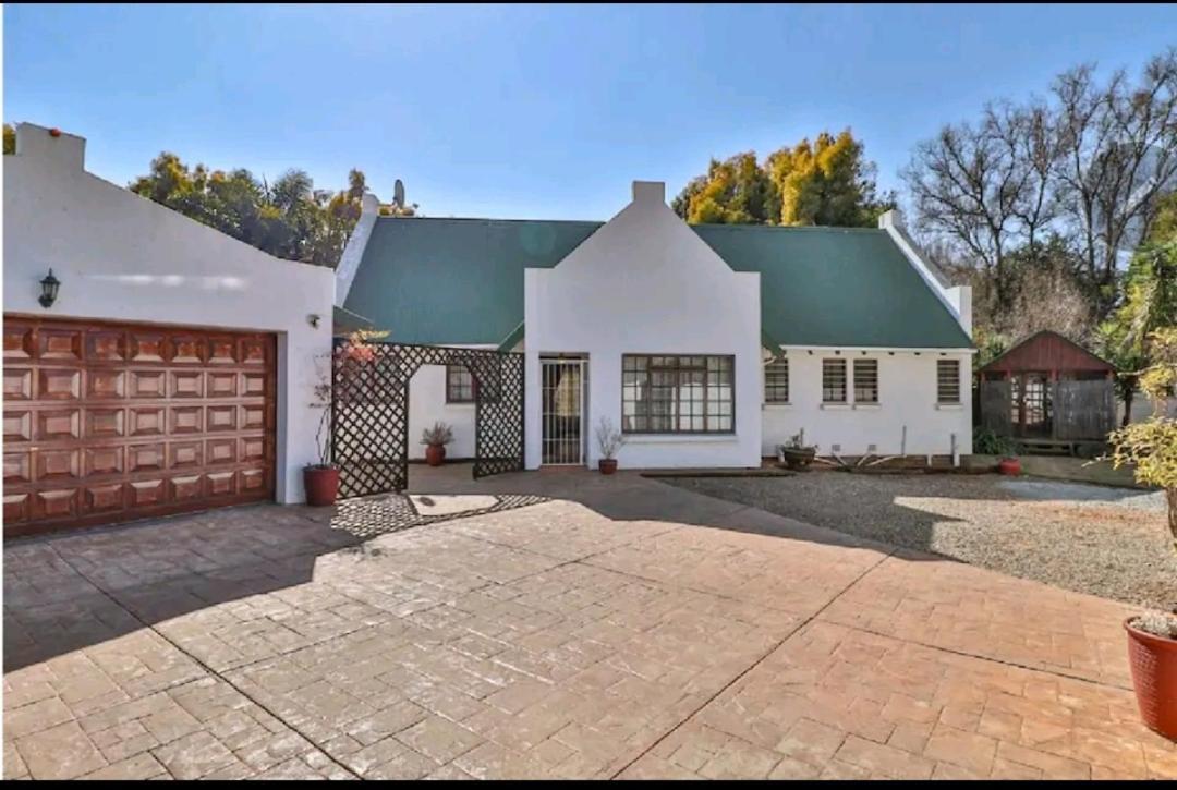 The Link Guest Lodge Kempton Park Oda fotoğraf